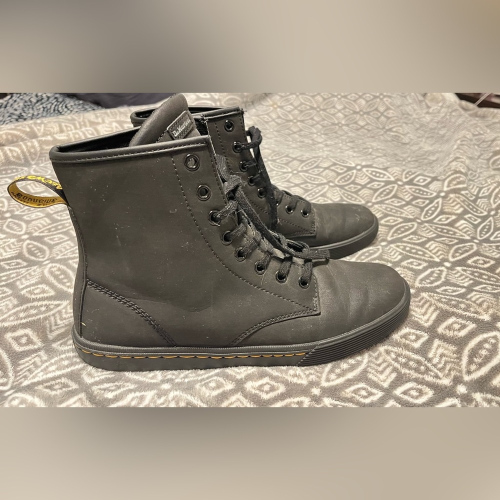 Doc Martin Boots - Picture 2 of 6